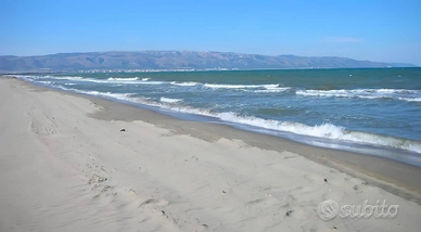 Campeggio sul mare di 6 ettari con immobili