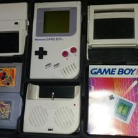 Game boy vintage con box e accessori