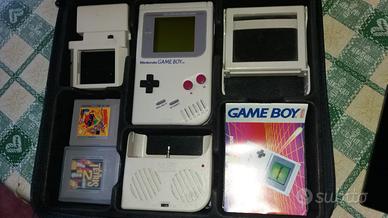 Game boy vintage con box e accessori