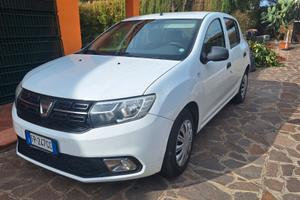 DACIA SANDERO 1.0 GPL  PIENO CON 14 EURO!