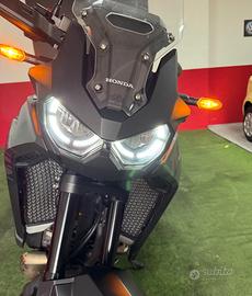 HONDA AFRICA TWIN DA VETRINA 