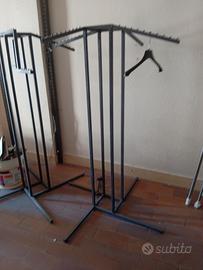 Arredamento per negozio 