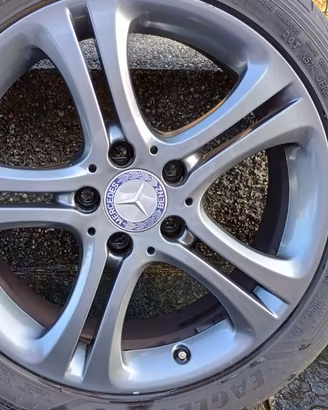 Set Cerchi Mercedes 225/45 R17 con gomme 375€