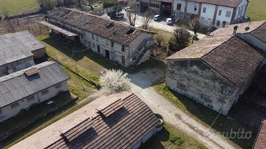 Terreno edificabile (vendibile anche a lotti)