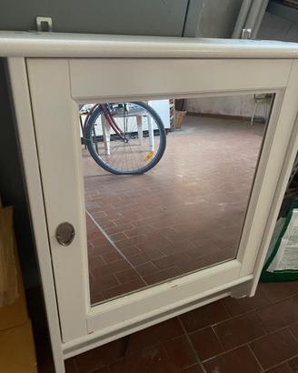 Mobile con specchio da bagno