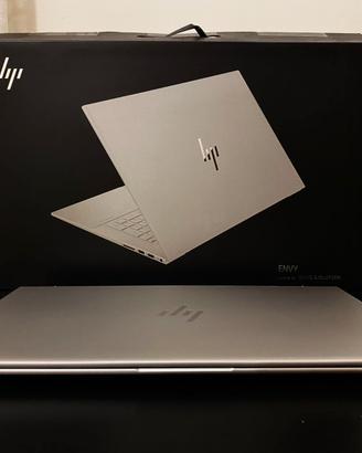 computer HP ENVY 17,3 pollici