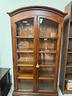 vetrina-in-legno-con-chiave