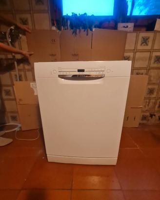 Lavastoviglie Bosch Serie 2 – Pari al nuovo