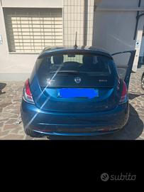 lancia ypsilon 3 serie