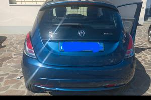 lancia ypsilon 3 serie