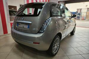 Lancia Ypsilon 1.3 MJT 75 CV Platino