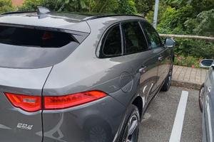Jaguar f pace