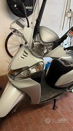 Honda SH 300 i come nuovo
