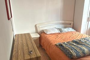 Camera solo per donne libera subito