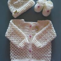 Completino realizzato a mano