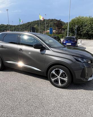 PEUGEOT 3008 1500 HDI 130 CV AUT. ALLURE
