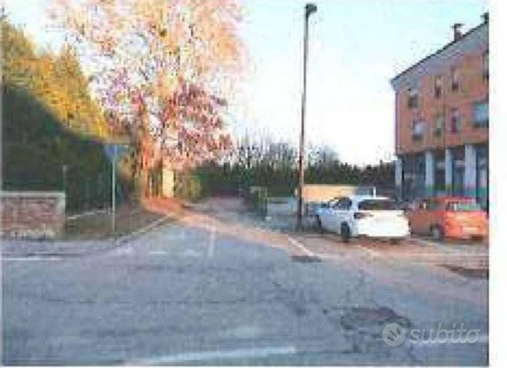 Immobile in asta di 37971 m² a Cento - Vista 5