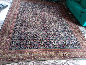 Tappeto orientale annodato a mano – 255 × 320 cm