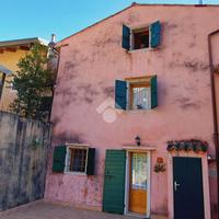 RUSTICO A FERRARA DI MONTE BALDO