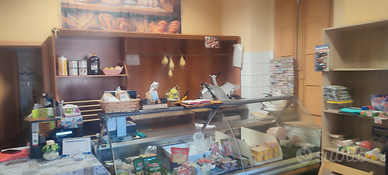 Negozio generi alimentari, caseari Ortofrutta