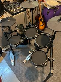 Alesis nitro mesh piu amplificatore strike 8