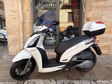 Kymco People 200 GT - 2011