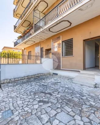 3 LOCALI A ROMA