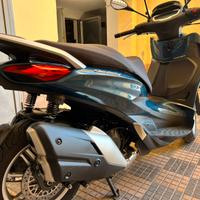 Piaggio Beverly 400 hpe