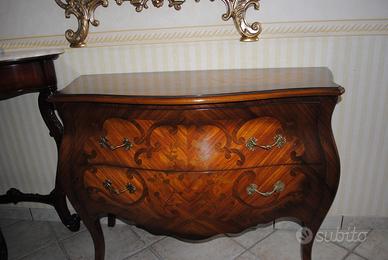 Comoncino da ingresso in legno intarsiato