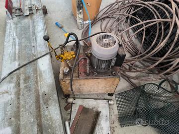 CENTRALINA OLEODINAMICA 