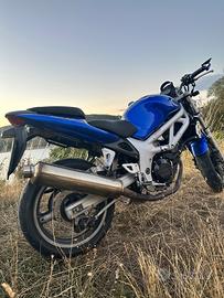Moto sv650