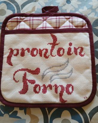Presina da forno DMC ricamata