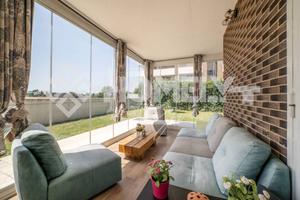 Appartamento di 70 m² con 2 locali e box auto a Ro