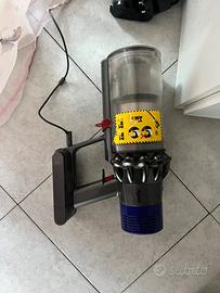 Aspirapolvere Dyson usata funzionante e per ricamb