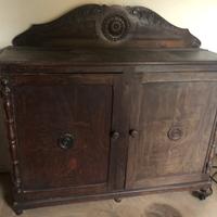 Credenza vintage di dimensioni notevoli