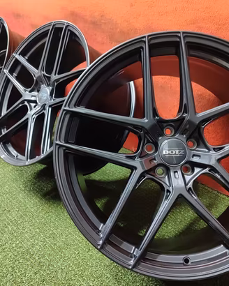 Cerchi Audi A3 A4 A6 Q2 Q3 Q4 TT 9x19 ET44 5x112