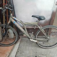 Bicicletta Mountain Bike Shadow 4000