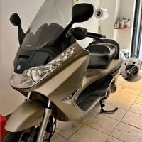 Scooter piaggio x8 200
