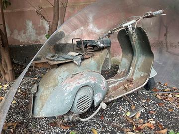 Vespa vacanze romane faro basso