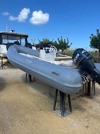 Gommone marine  560