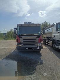AUTOCISTERNA MOTRICE TRASPORTO LIQUIDI ALIMENTARI