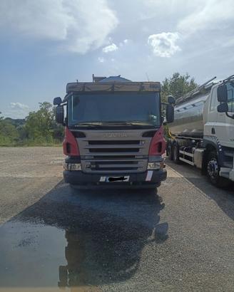 AUTOCISTERNA MOTRICE TRASPORTO LIQUIDI ALIMENTARI