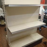 scaffale per negozio 