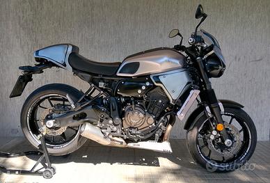 YAMAHA XSR 700