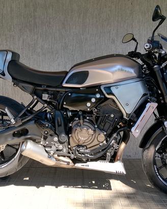 YAMAHA XSR 700