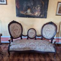 Divano antico fine 800 a medaglioni Filippo Luigi