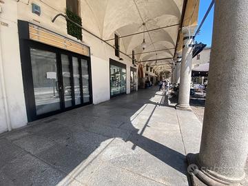 Locale commerciale nel cuore del centro storico
