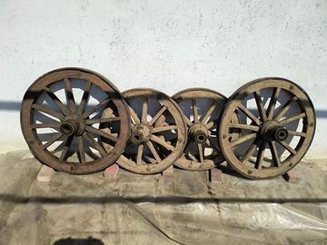 Set di 4 Ruote in Legno da Carro Antico