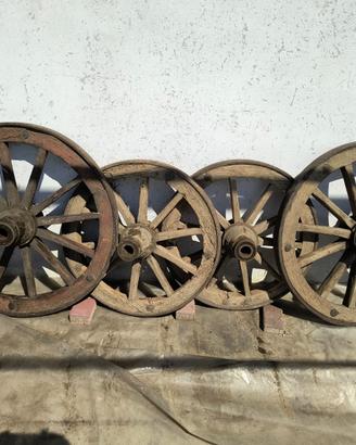 Set di 4 Ruote in Legno da Carro Antico