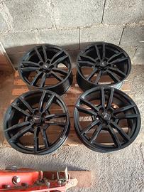 Cerchi originali Ford Mustang R18